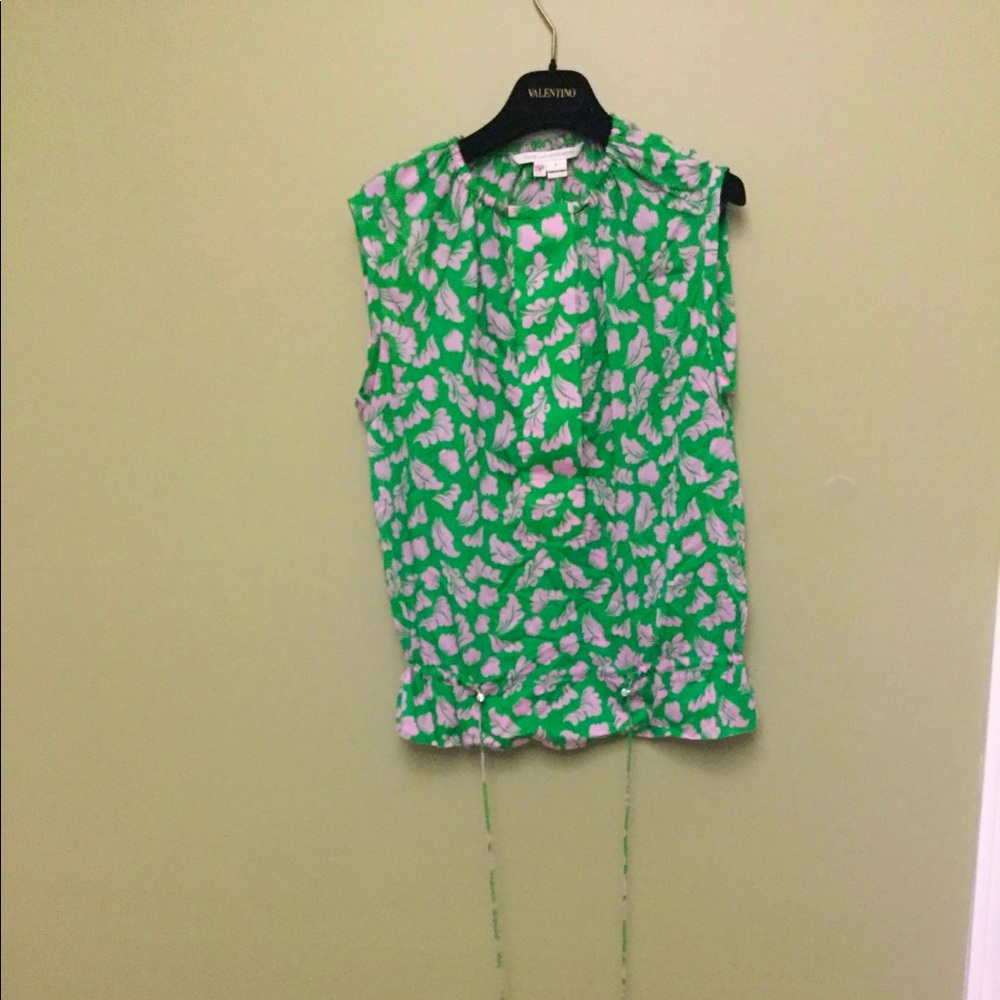 Diane von Furstenburg DVF Sleeveless Blouse Size 6